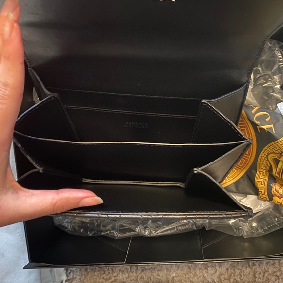 Versace bag - Picture 8 of 9